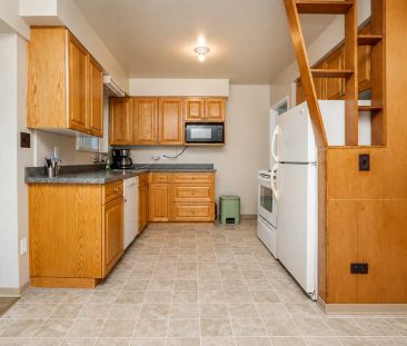 [ID#029] 5BR Home in GlenBrooke North — [ID#029] 5BR Home in GlenBr... - Photo 3