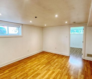 For Lease - 32 Collins Crescent Unit# Lower, Aurora, Ontario - Photo 1