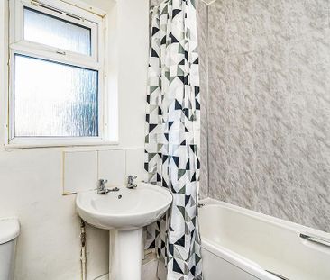 2 bedroom maisonette to rent - Photo 6