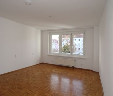 Großer Balkon… Einbauküche… – ID 2163 - Photo 3