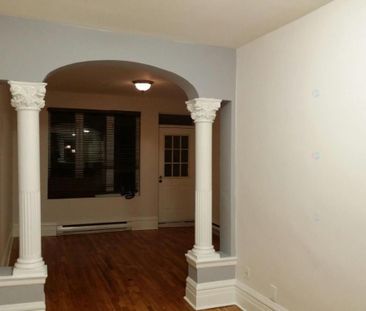 Superbe 3 1/2 meublé au 3e (dernier étage) Hochelaga Montréal à lou... - Photo 2