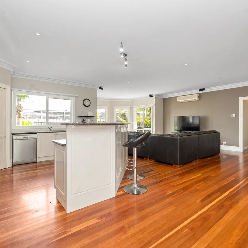 18 Cottage Place, Mornington. - Photo 1