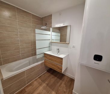 Location Appartement 4 pièces Meublé 71m² MERIGNAC 33700 - Photo 5