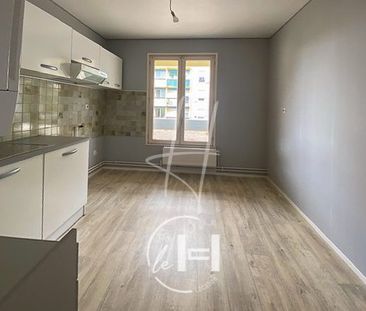 Location Appartement 4 pièces 88m² MONTIGNY LES METZ 57950 - Photo 2