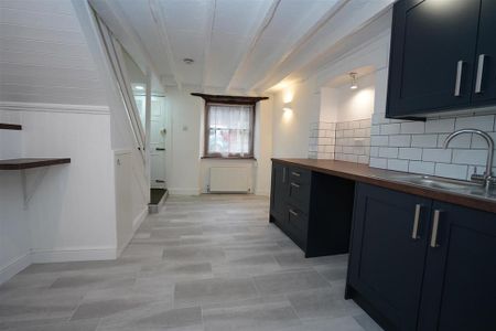 2 bedroom terraced house to rent - Photo 3