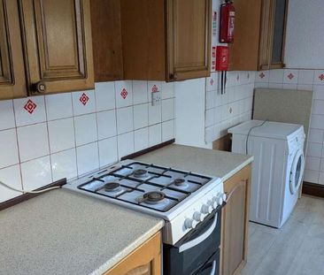 Waterloo Road, Blackpool, FY4 - Photo 5