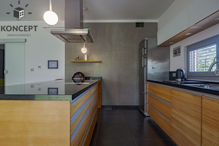 Piękny wolnostojący dom z ogrodem ul. Gromadzka - Фото 4