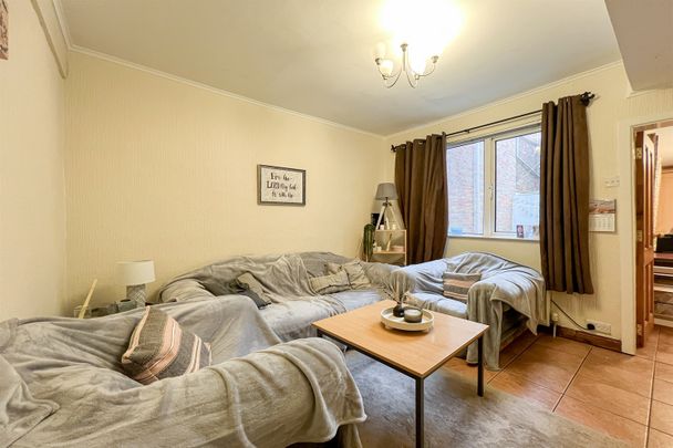 7 Strandview Street, Belfast, BT9 5FF - Photo 1