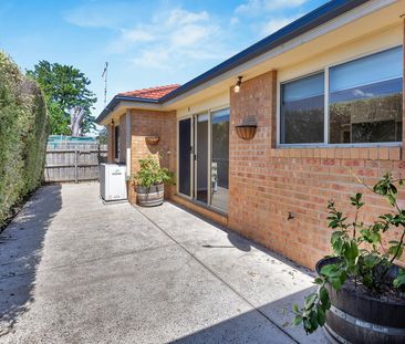 2/50 Thackeray Road, Reservoir VIC 3073 - Photo 6