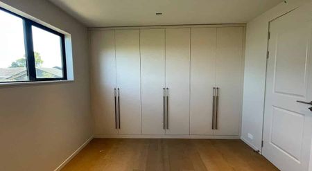 Modern 3BR Townhouse in Wesley - Photo 2