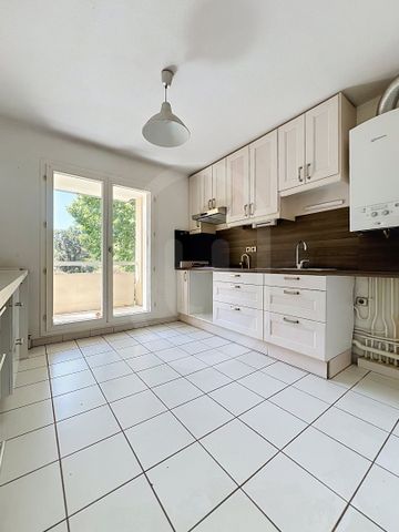 Location Appartement 3 pièces 82m² MONTPELLIER 34090 - Photo 2