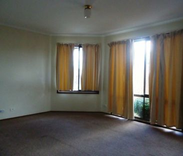 Single level 2 Bedroom unit - Photo 4