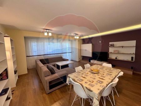 Apartament deosebit cu curte interioara privata – Zonă... - Photo 2