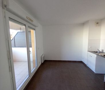 Location Appartement 1 pièce 31m² AIX EN PROVENCE 80ème - Photo 4