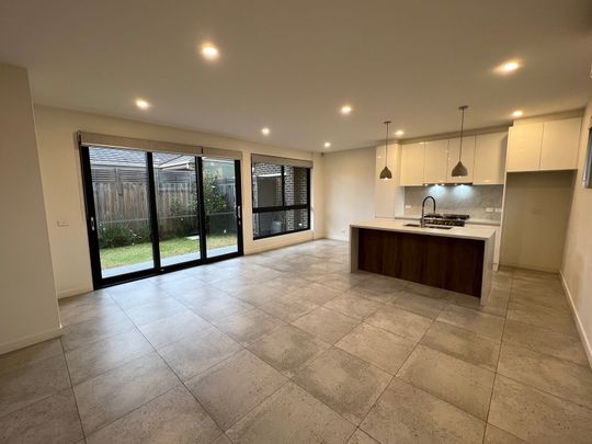 3/34 Clydesdale Road, Airport West VIC 3042 - Photo 1