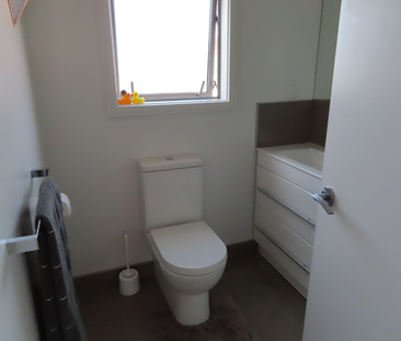 Silverstream Living - Photo 1