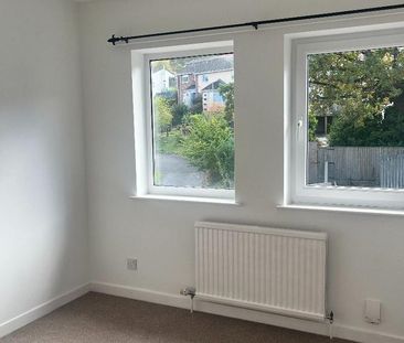 3 bedroom semi-detached house to rent - Photo 6