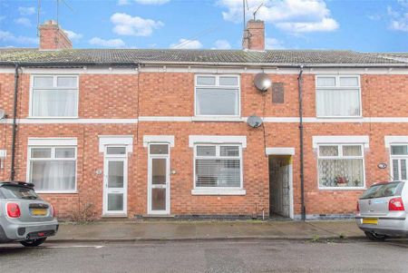 2 bedroom terraced house to rent - Photo 4