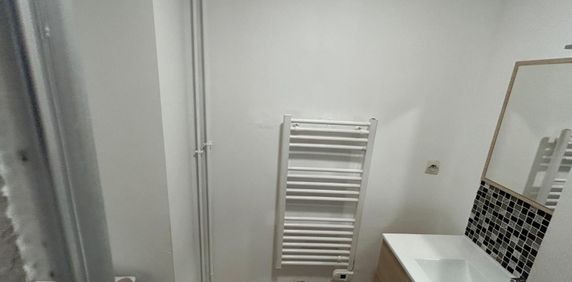 Location Appartement 1 pièce 24m² RAMBOUILLET 78120 - Photo 2