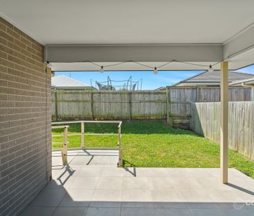 Modern Family Home! - Photo 2