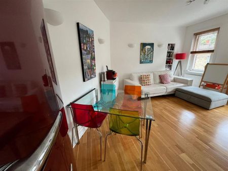 2 bedroom apartment to rent - Photo 2