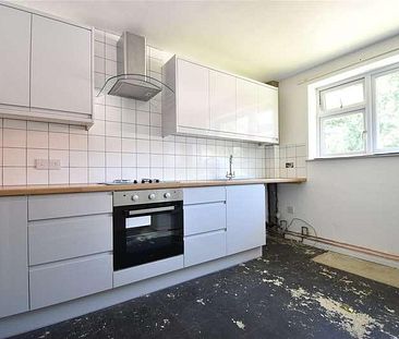 Park Road, Farnborough, Hampshire, GU14 - Photo 1