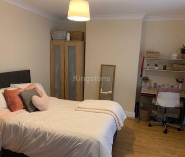 4 bedroom terraced house to rent - Photo 2
