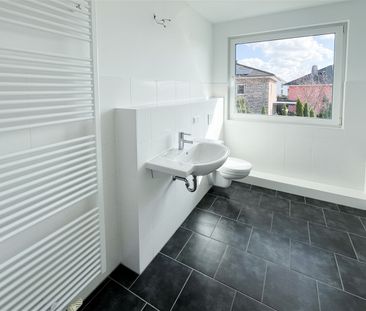 Doppelhaushälfte in Rudow mit eigenem Garten und jeder Menge Platz ... - Photo 2