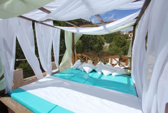 For rent villa with private pool near the beach in Cumbre del Sol, Benitachell