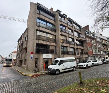 Ruim en lichtrijk 2-slaapkamerappartement in centrum Kortrijk - Foto 4