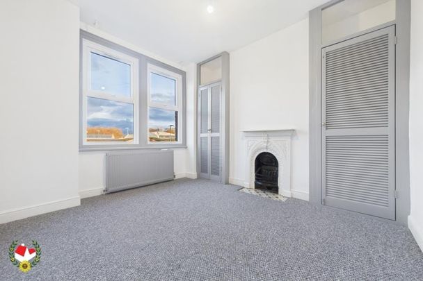 Linden Road, Linden, Gloucester - Photo 1