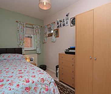 2 bedroom link detached house to rent - Photo 6