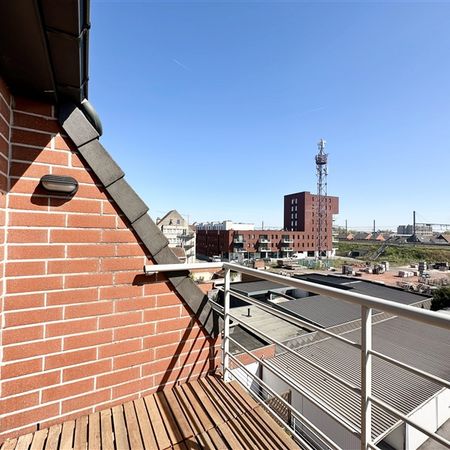 Te huur, instapklaar appartement met terras en garagebox in centrum van Deinze! - Foto 4