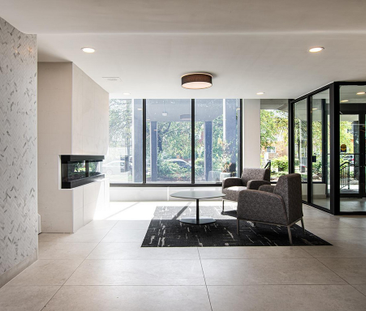 130 Gowan Ave - Photo 2