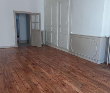 Location Appartement 4 pièces 94m² CLERMONT FERRAND 63000 - Photo 1