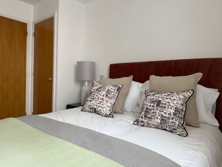 2 Bed Flat, Norfolk Heights, BS2 - Photo 5