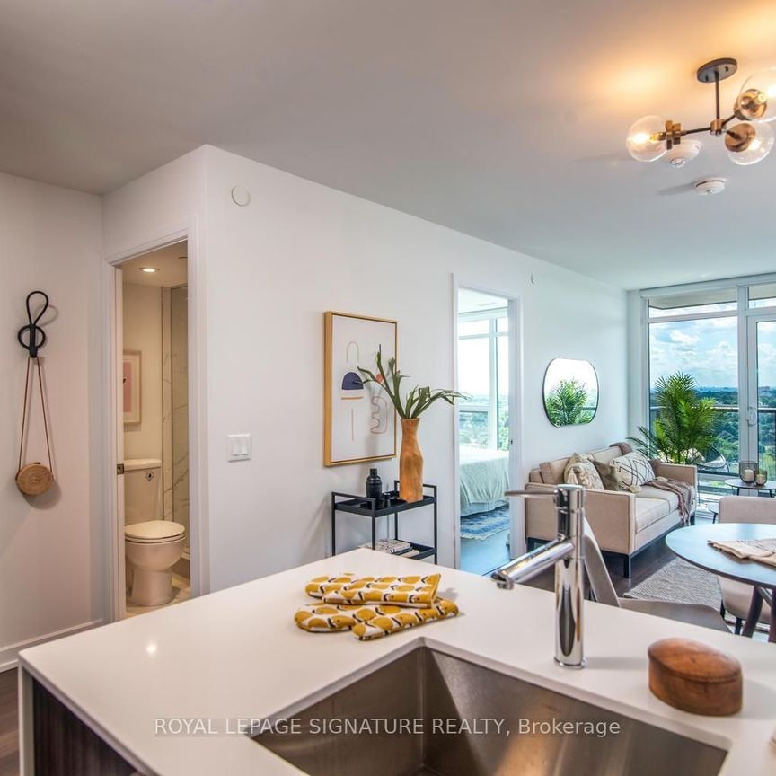 For Lease - 18 Erskine Avenue Unit# 2410, Toronto, Ontario - Photo 1