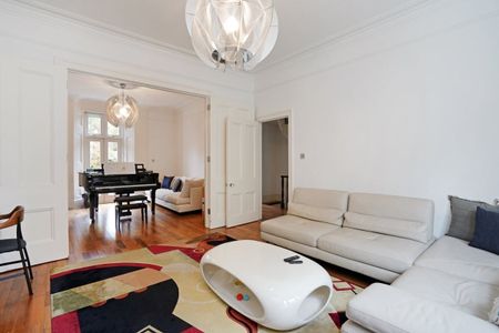 5 bedroom terraced house to rent - Photo 4