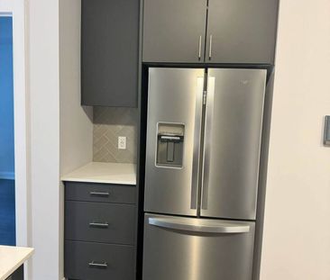 For Lease - 3220 William Coltson Avenue Unit# 205, Oakville, Ontario - Photo 3