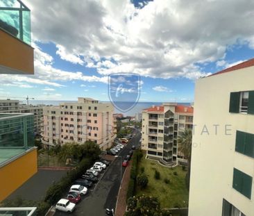 2 room luxury Apartment for rent in Funchal, Portugal - Photo 5