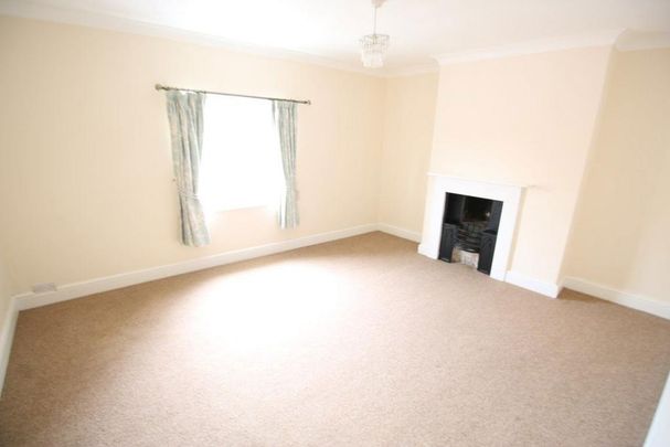 2 bedroom property to rent - Photo 1