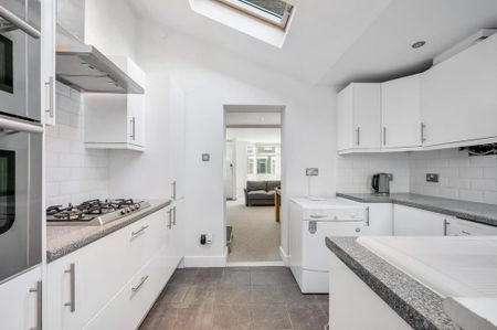 2 bedroom terraced house to rent - Photo 4