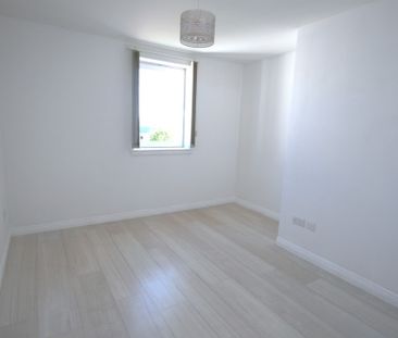 Redshank Avenue, 2 Bed Modern Unfurnished Apartment, Ferry Village ... - Photo 4