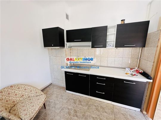 Casa 4 camere, in Ploiesti, zona Republicii - Fotografie 1