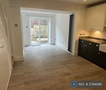 2 bedroom terraced house to rent - Photo 4