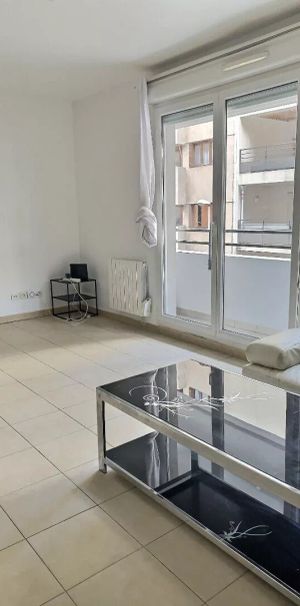 A louer appartement de type 2 à Marseille Quartier 26° centenaire - Photo 1