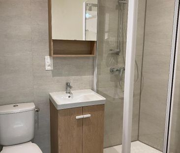 Location Appartement 3 pièces 41m² LES VANS 07140 - Photo 3