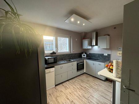 EPINAL - Appartement F4 - 80.1 m² - Photo 2