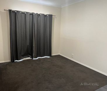 47 Lancaster Drive, Point Cook - Photo 5