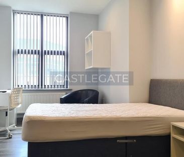 1 bedroom in a flat share to rent - Photo 5